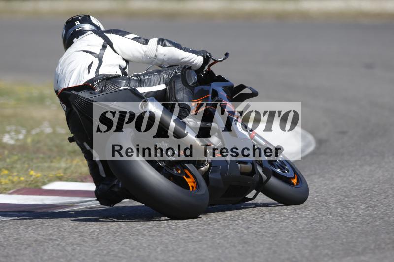 /36 08.08.2026  Pluess Motosport ADR/Freies Fahren/25
